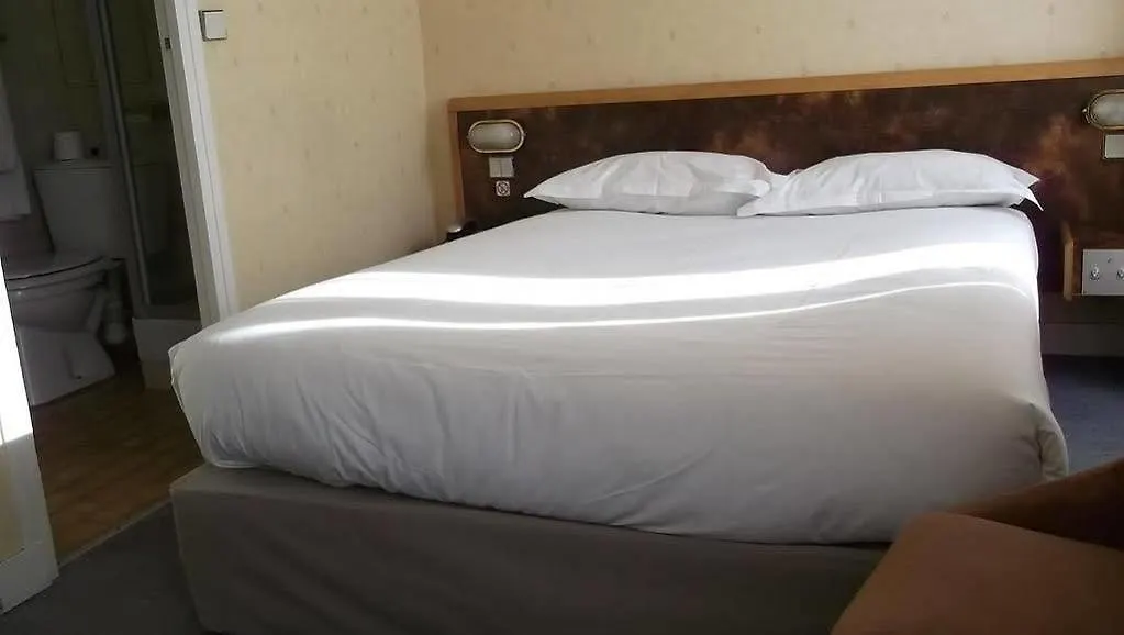 ***  Hotel Moulin Vert Paris France